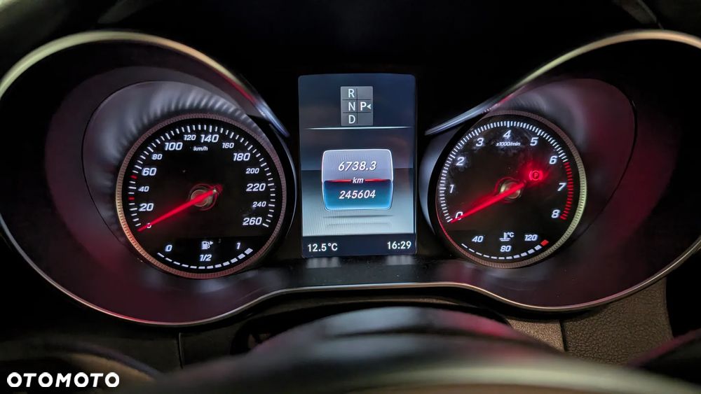 Mercedes-Benz Klasa C 250 7G-TRONIC - 12