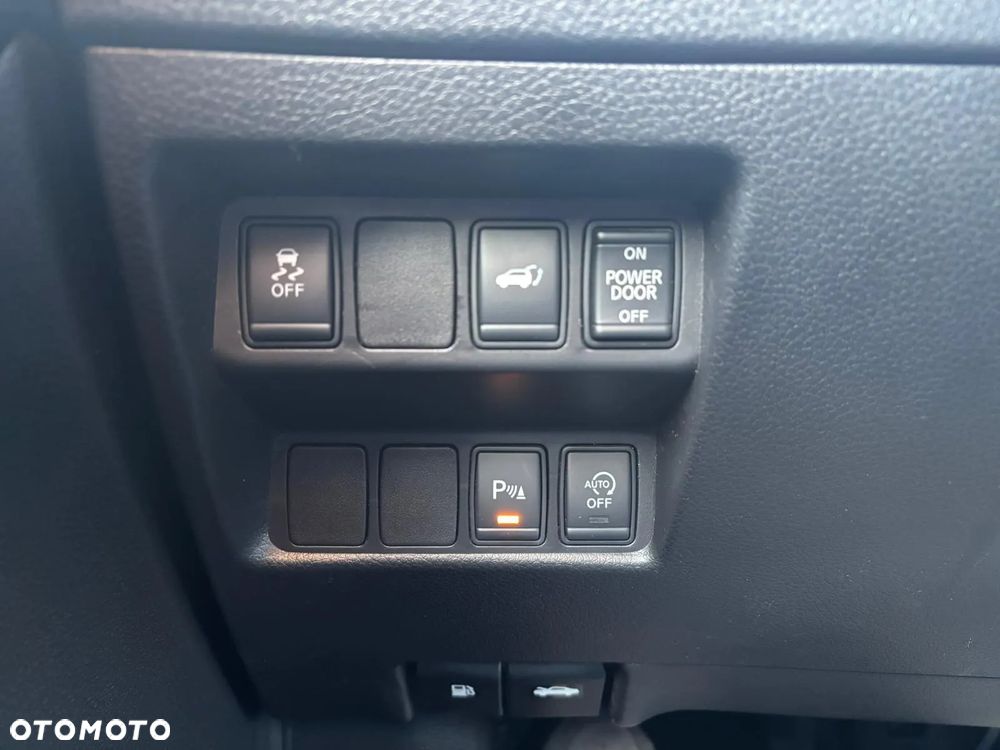 Nissan X-Trail 1.6 DCi Tekna 4WD - 38