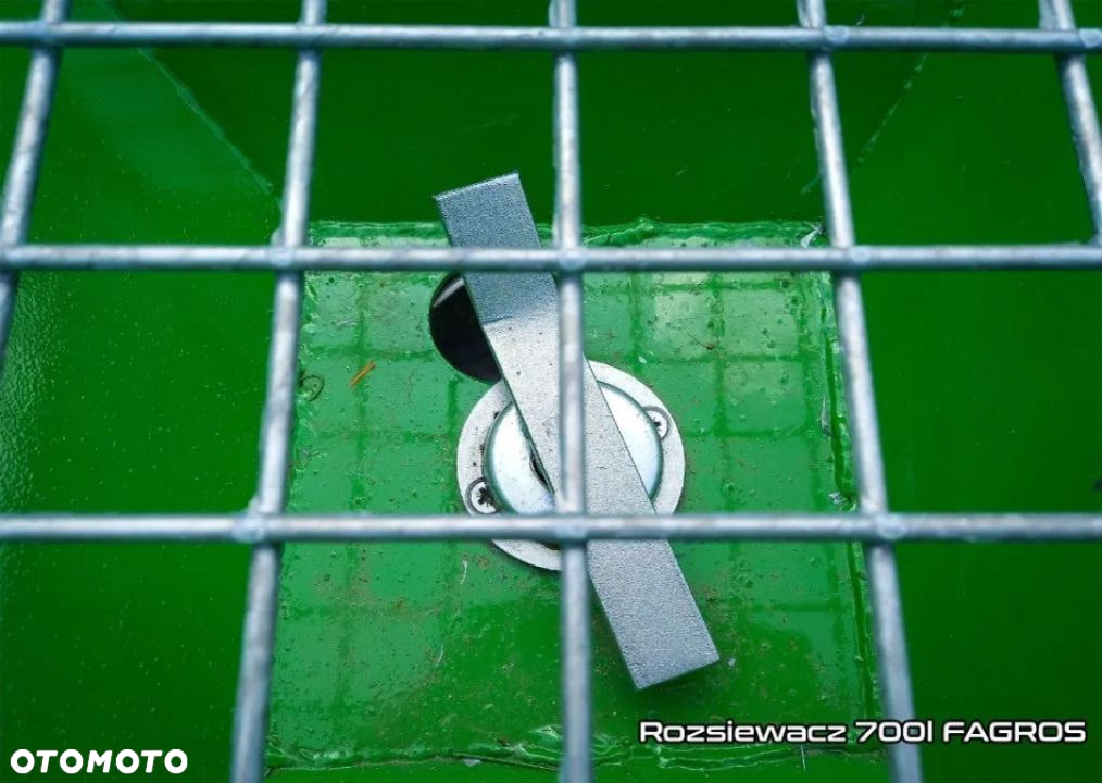 Rozsiewacz Nawozu SIEWKA STRUMYK TYTAN JANPOL 600l 700l 800l 1000l 1200l dwu tar - 7