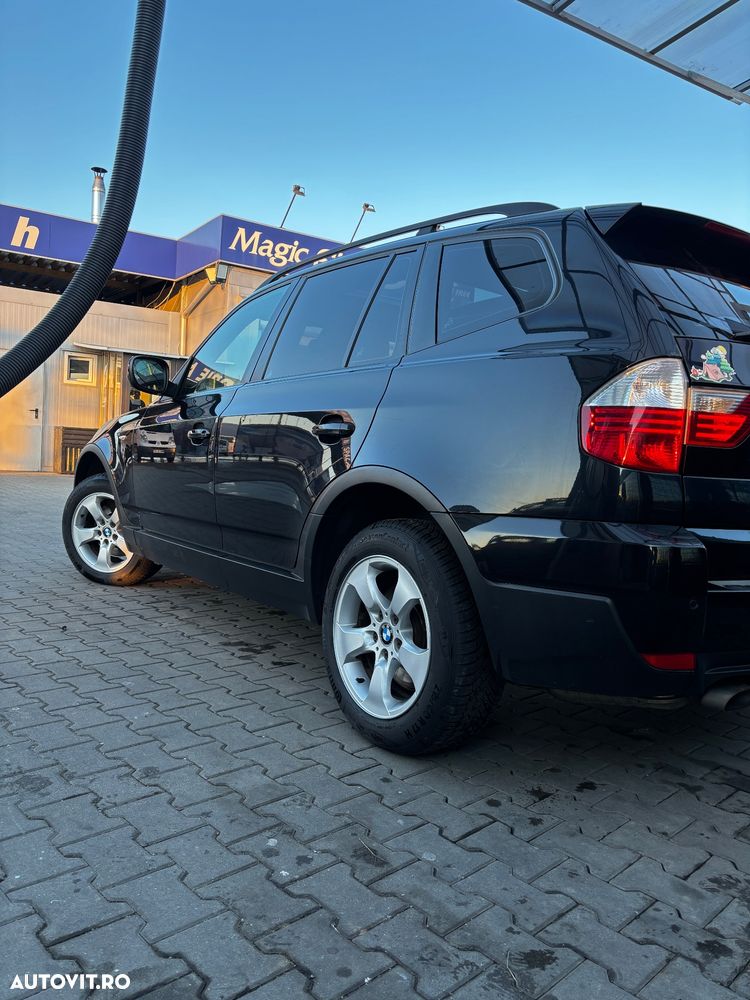 BMW X3 xDrive18d - 16