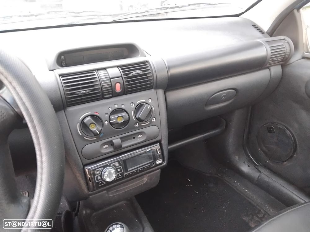 Opel Tigra 1.4 16V Arden Blue - 12