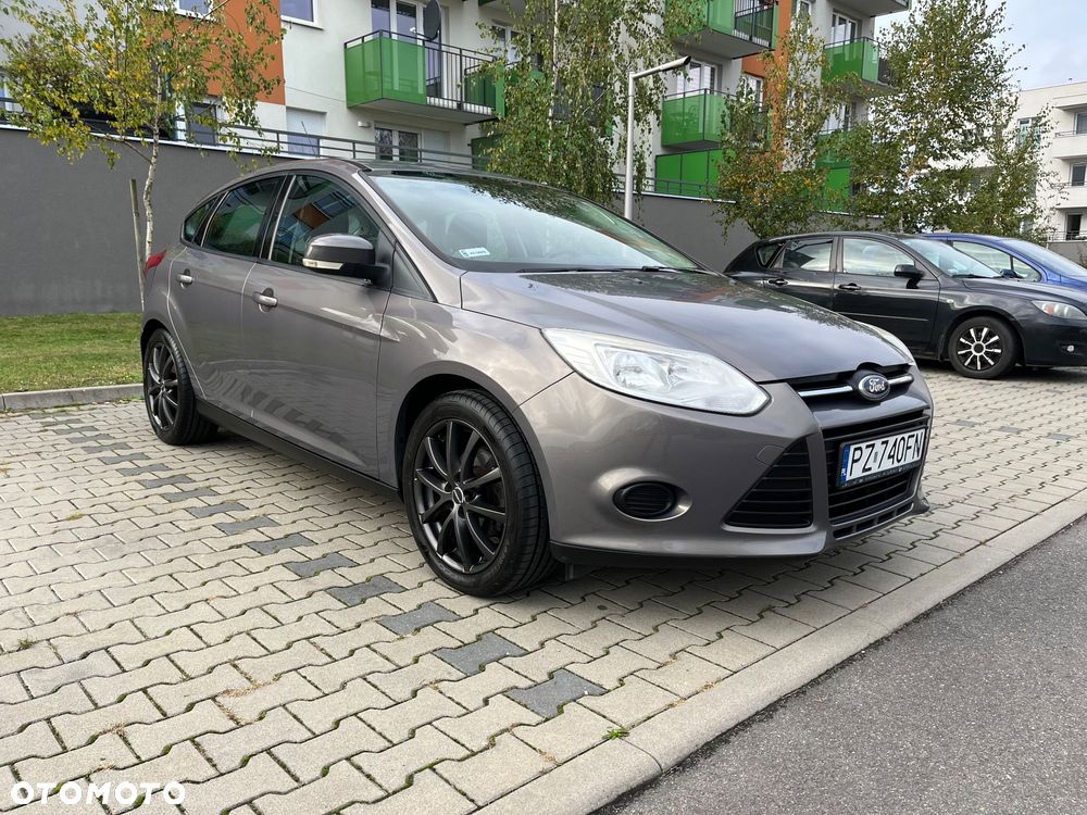 Ford Focus 1.6 Trend Sport - 23
