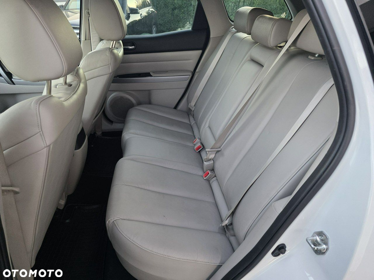 Mazda CX-7 - 10
