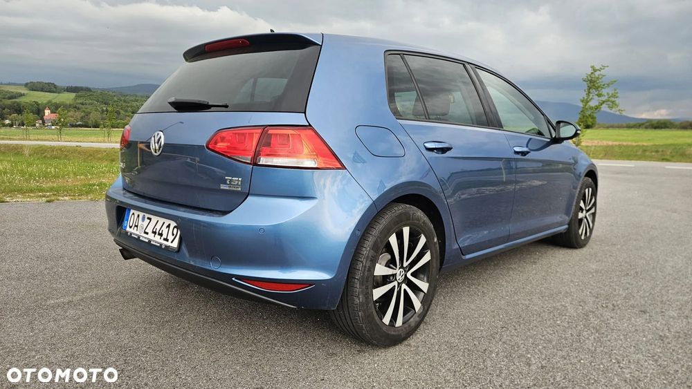 Volkswagen Golf 1.2 TSI Highline - 4