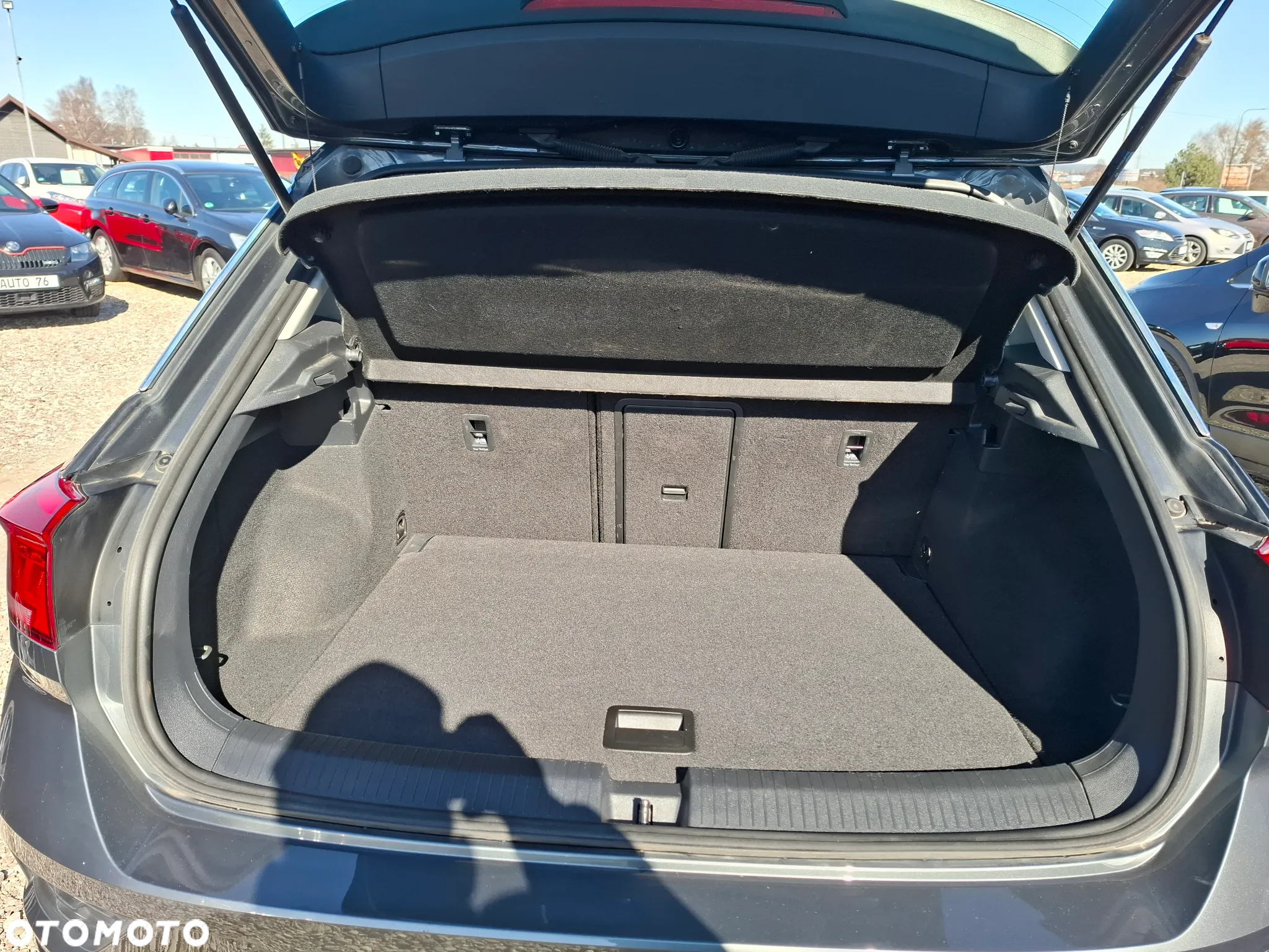Volkswagen T-Roc 2.0 TDI SCR DSG ACTIVE - 27