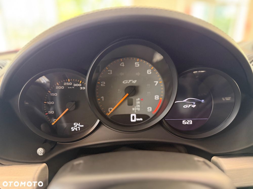 Porsche 718 Cayman - 15