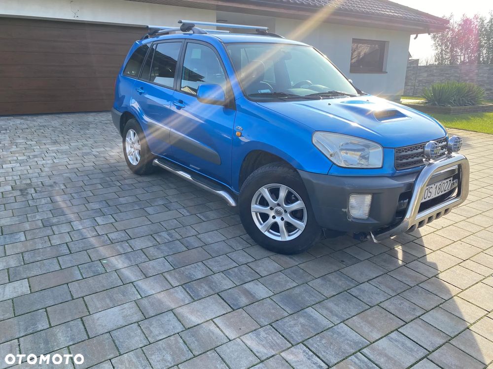 Toyota RAV4 - 1