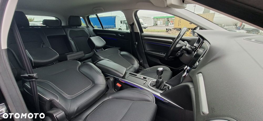 Renault Megane TCe 140 GPF BOSE EDITION - 23
