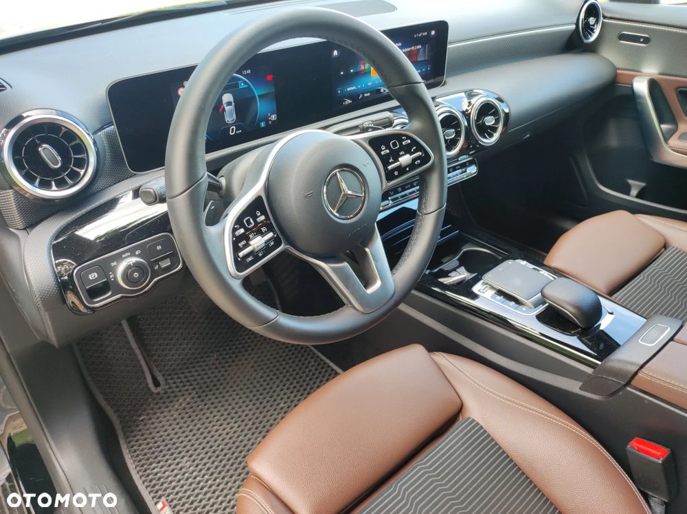 Mercedes-Benz Klasa A 200 d 8G-DCT Progressive - 16