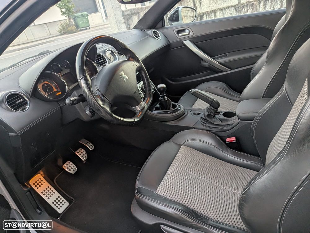Peugeot RCZ 2.0 HDi FAP 165 - 17
