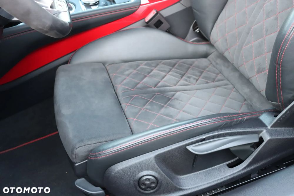 Audi TT Coupé - 23