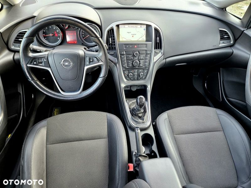 Opel Astra 1.4 T Cosmo - 16