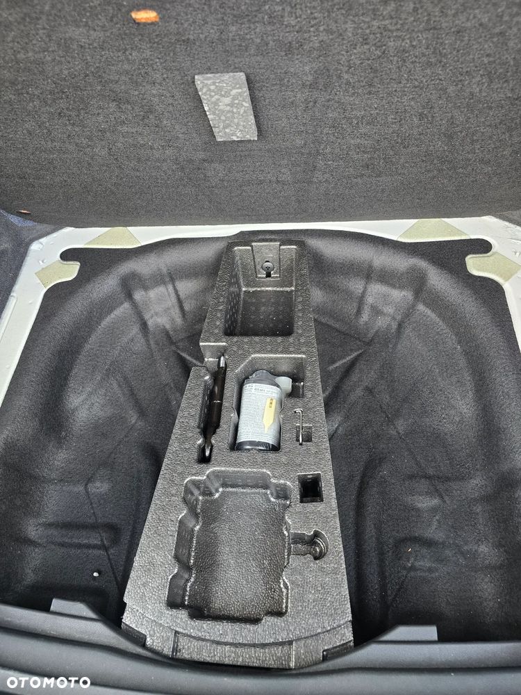 Skoda Karoq 1.5 TSI ACT DSG Drive - 16