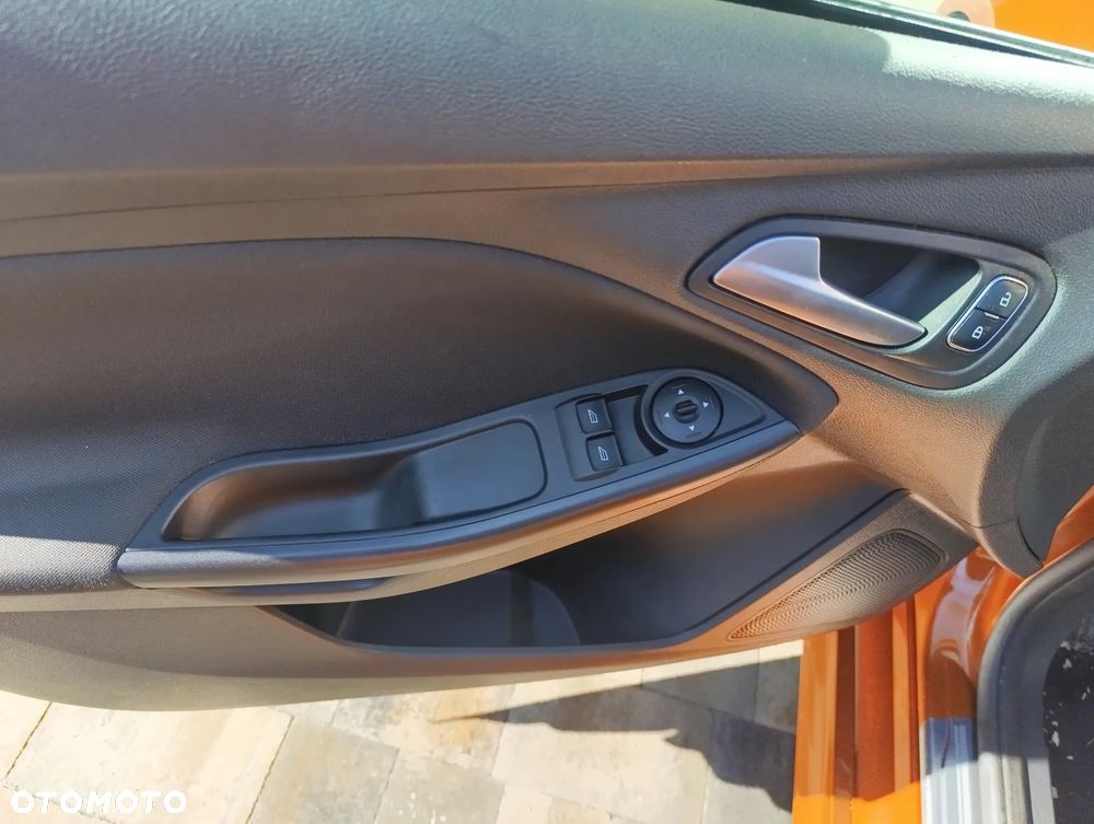 Ford Focus 1.5 EcoBoost ST-Line - 10