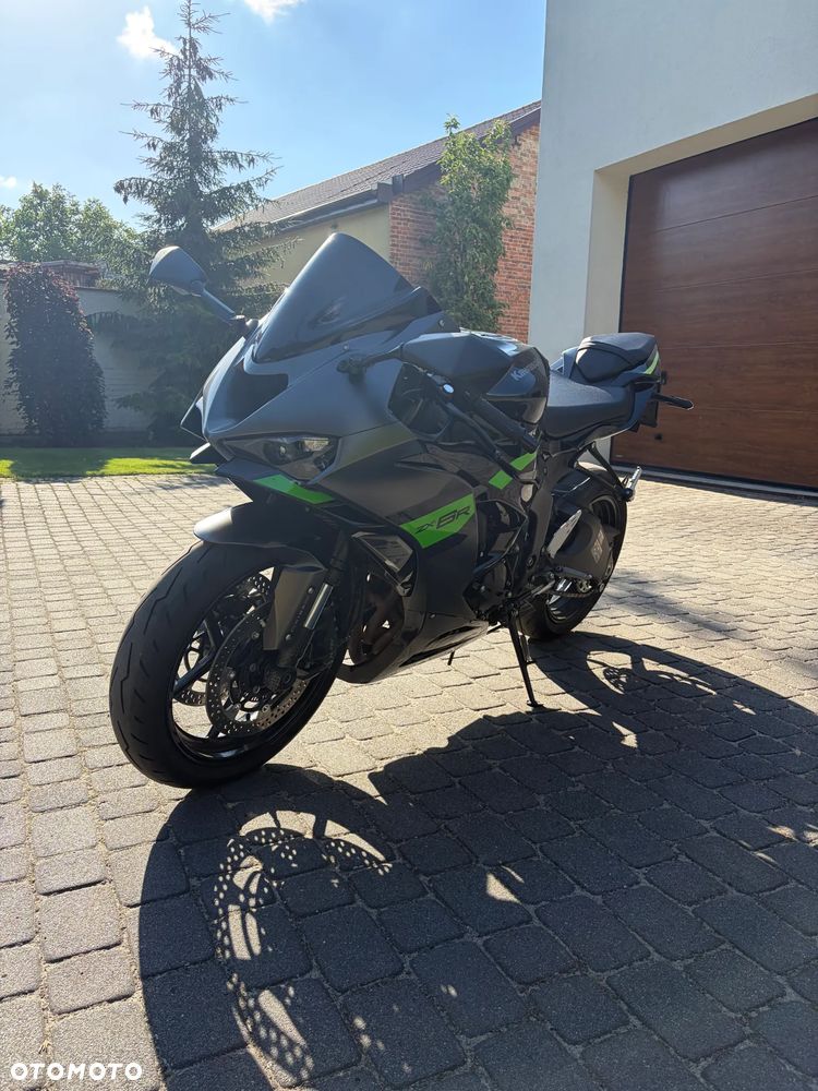 Kawasaki ZXR - 3
