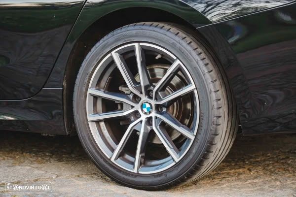 BMW 318 d Line Sport Auto - 13