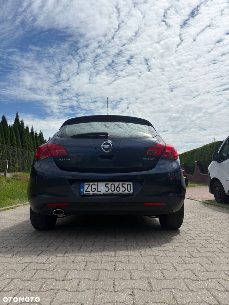 Opel Astra 1.4 T Enjoy - 10