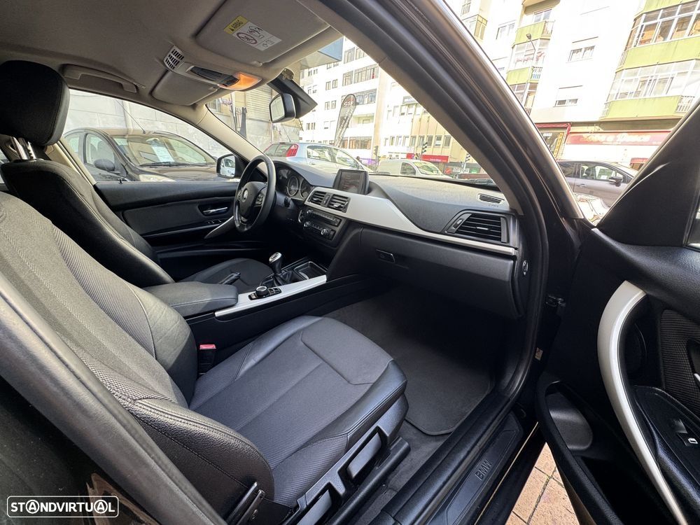 BMW 320 - 12