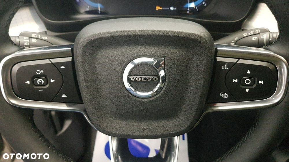Volvo XC 40 - 22
