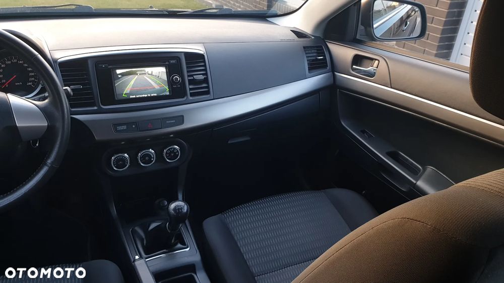 Mitsubishi Lancer - 13