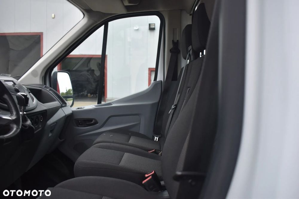 Ford Transit - 20