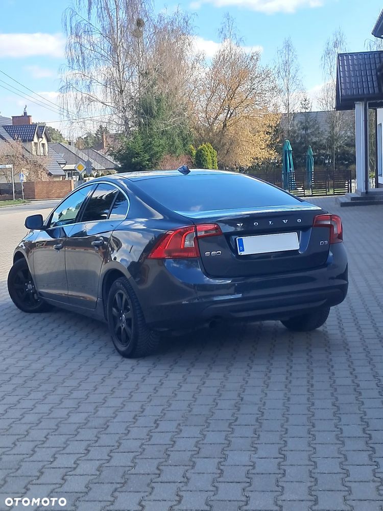 Volvo S60 D3 Summum - 17