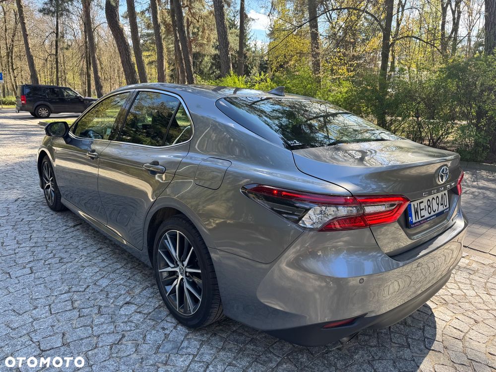 Toyota Camry 2.5 Hybrid Executive CVT - 6