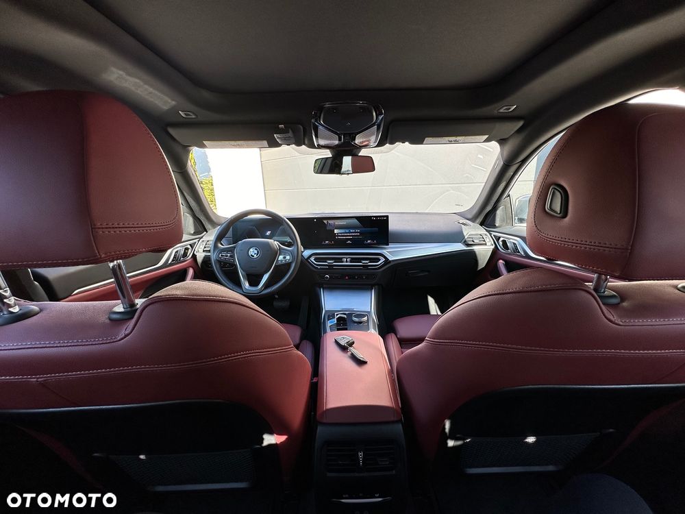 BMW i4 - 13