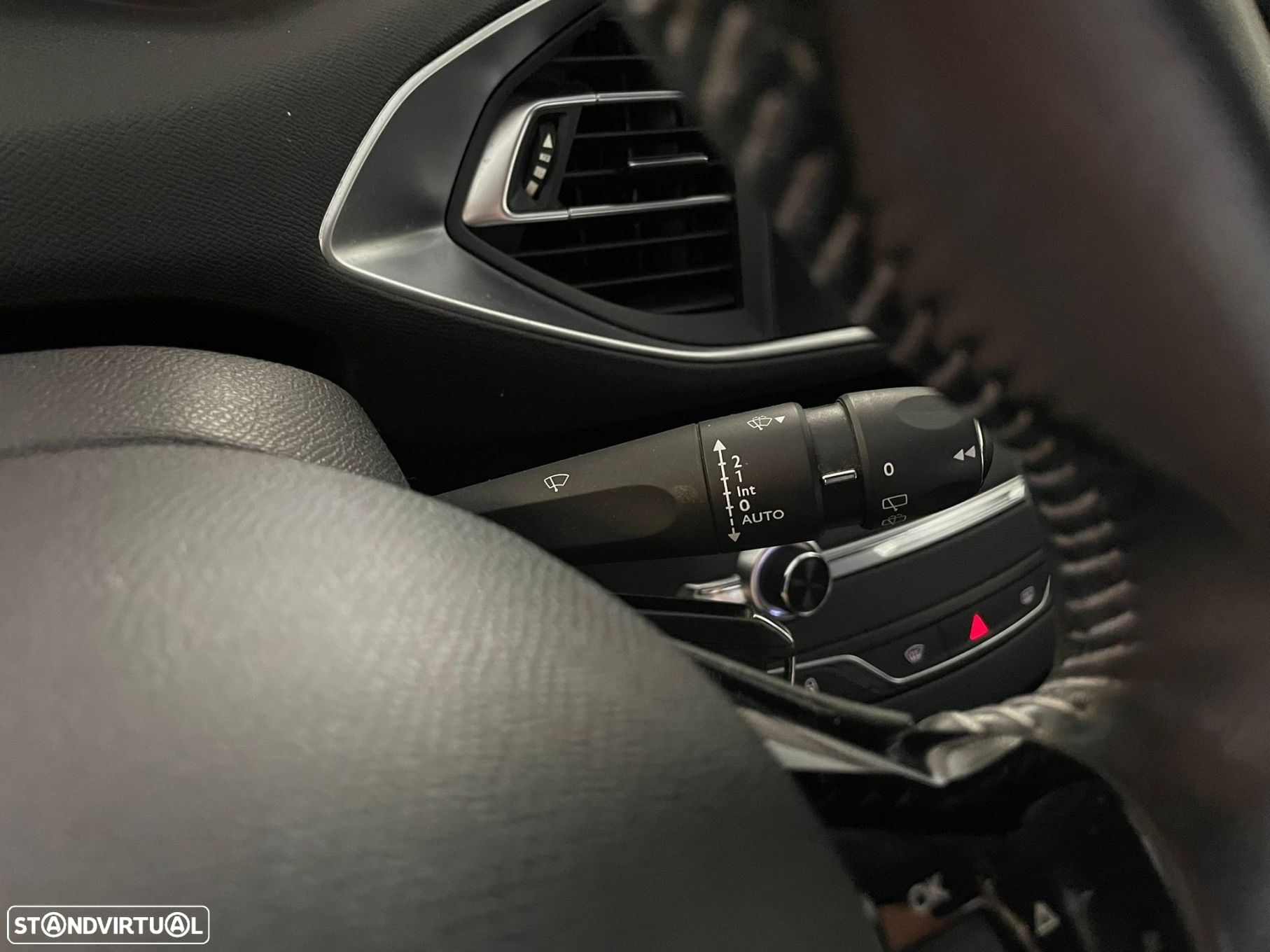 Peugeot 308 1.5 BlueHDi Style - 15