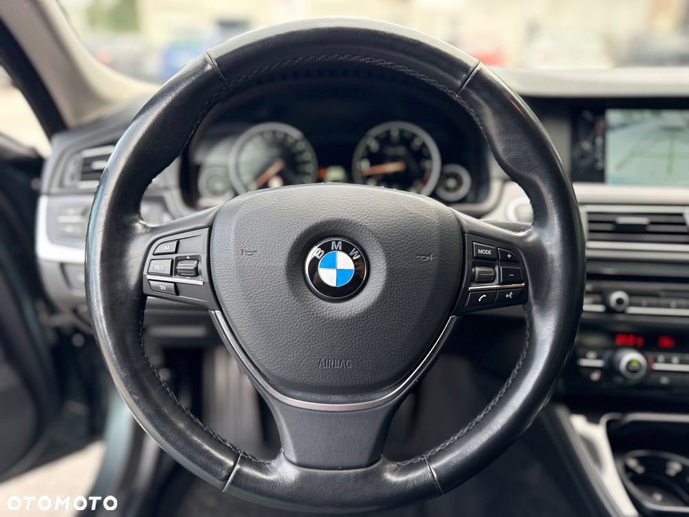 BMW Seria 5 - 25