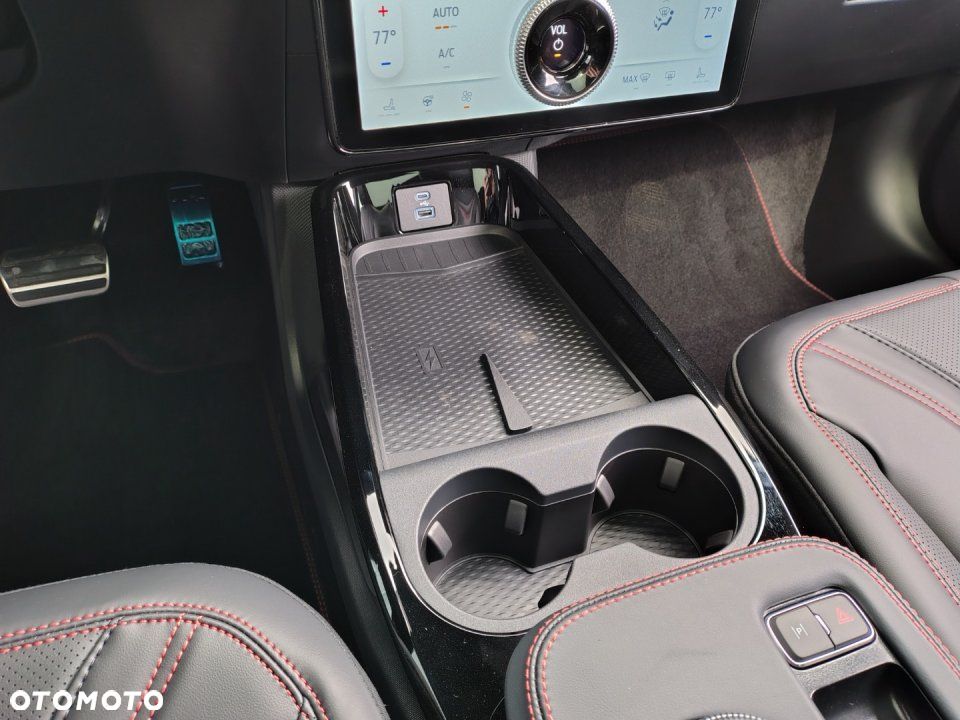 Ford Mustang Mach-E - 22