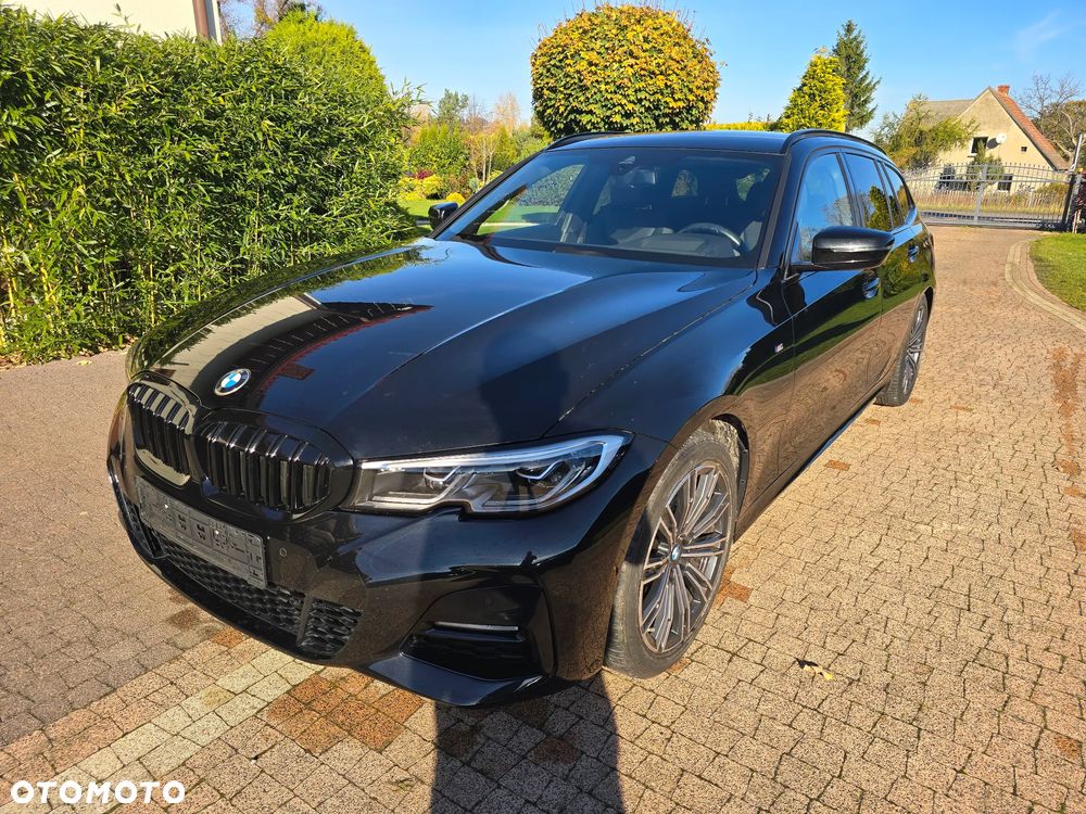 BMW Seria 3 320d M Sport - 1