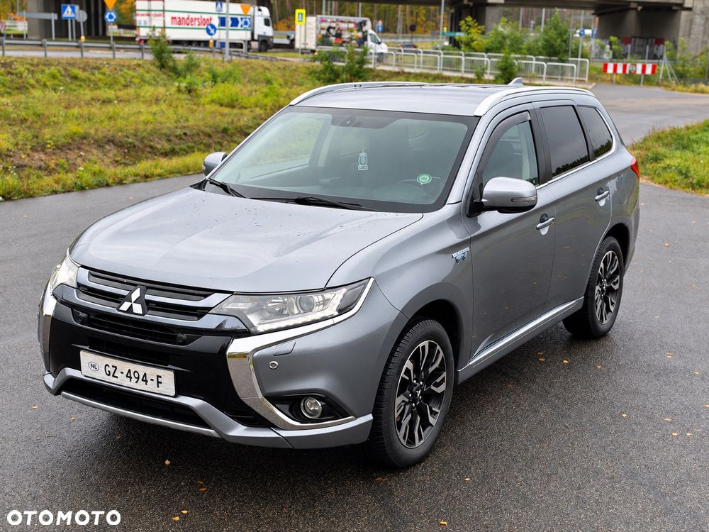 Mitsubishi Outlander - 21
