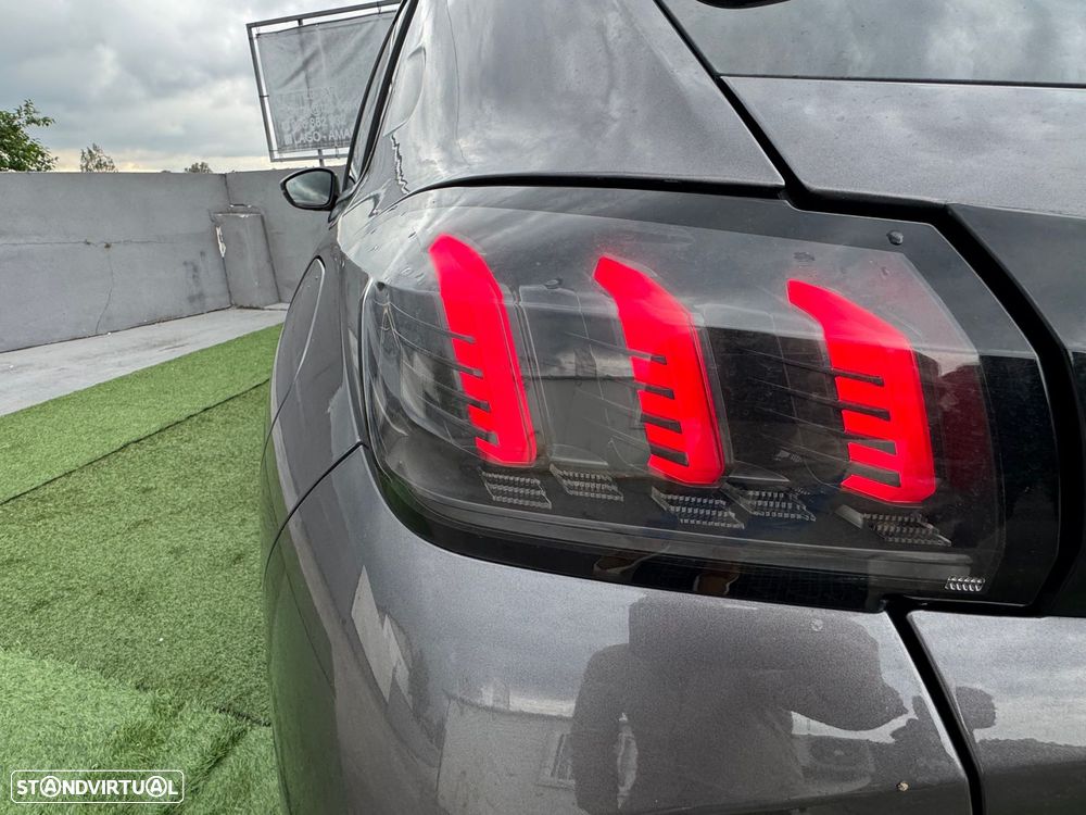 Peugeot 208 1.2 PureTech Allure Pack EAT8 - 34