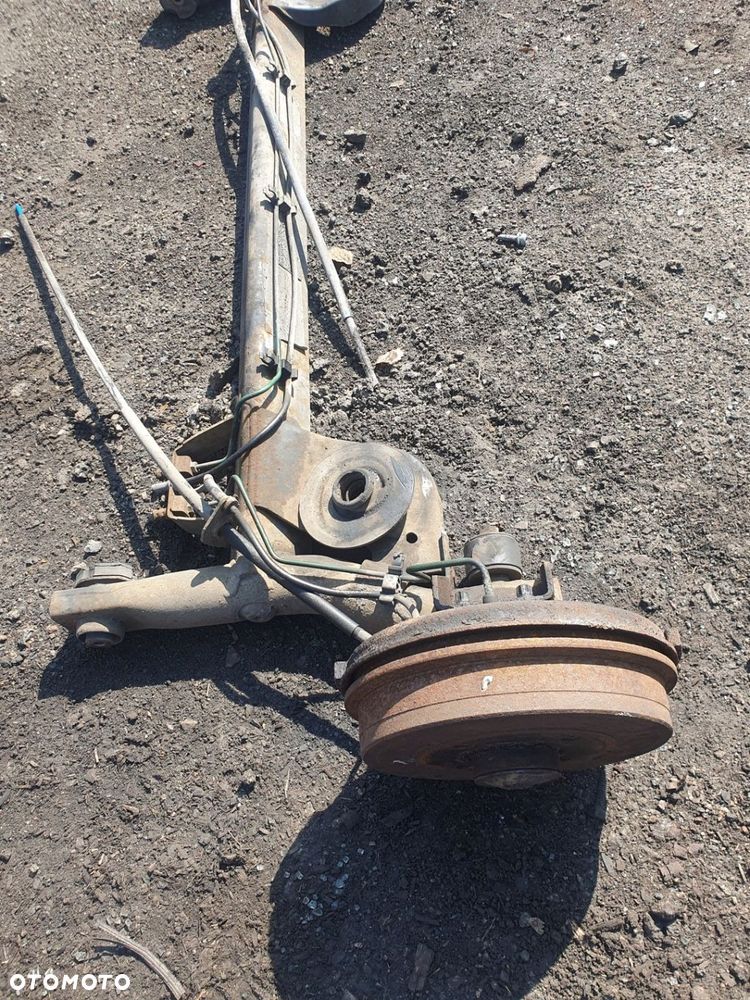 belka tylnego zawieszenia Renault Clio 2 II 97-00R 4d 4d 1.2 benz ZDROWA - 2