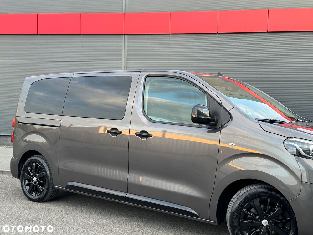Toyota Proace Verso 2.0 D4-D Medium VIP - 23