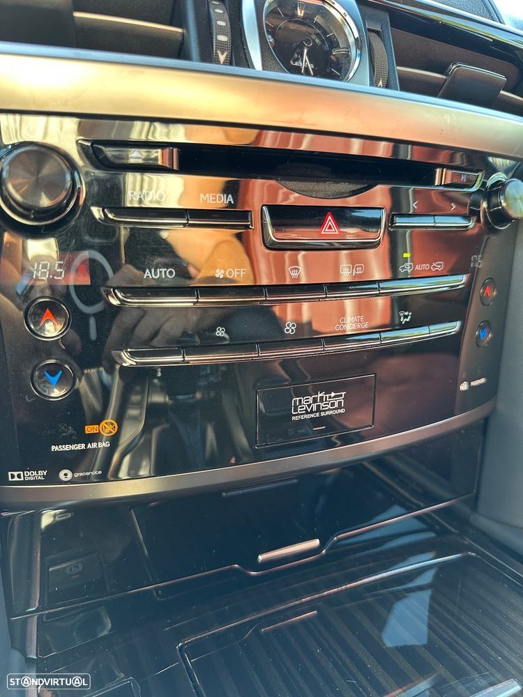 Lexus LX 450 - 44