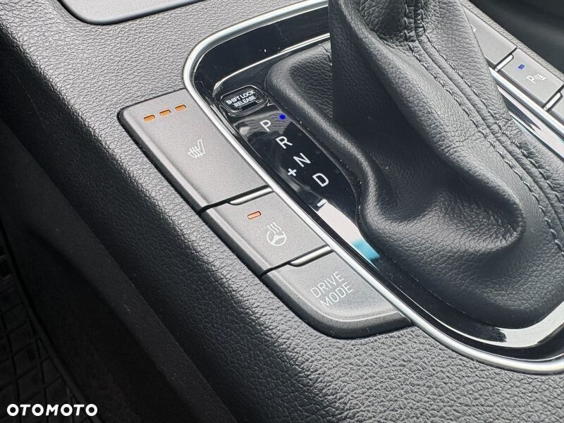 Hyundai i30 1.5 T-GDI 48V Executive DCT - 34