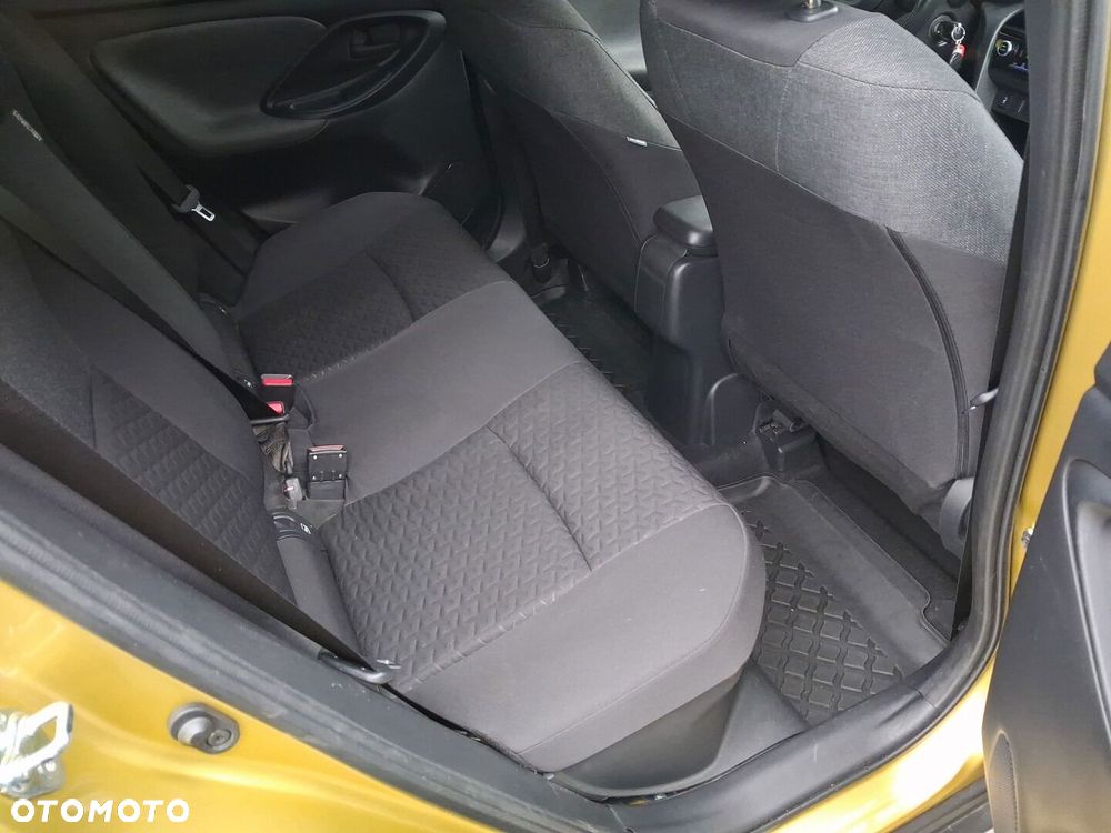 Toyota Yaris Cross Hybrid 1.5 Comfort - 28
