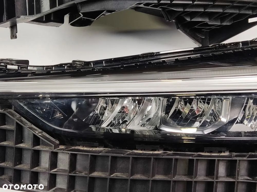 HONDA HR-V od 2021r Lampa Przód Prawa i Lewa Full Led - 6