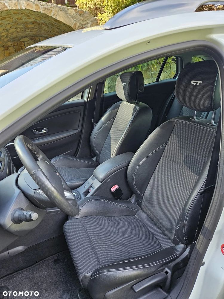 Renault Megane TCe 180 GT - 24