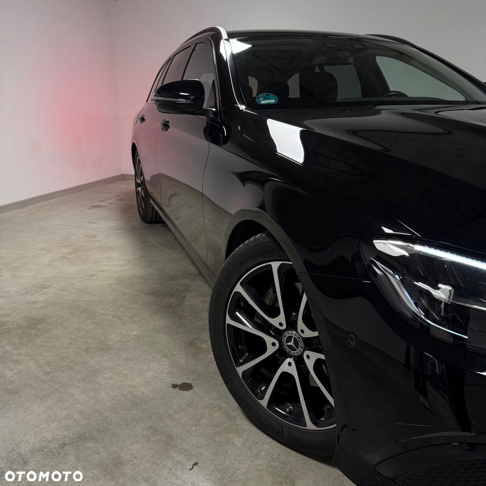 Mercedes-Benz Klasa E 220 d T 9G-TRONIC Avantgarde - 5
