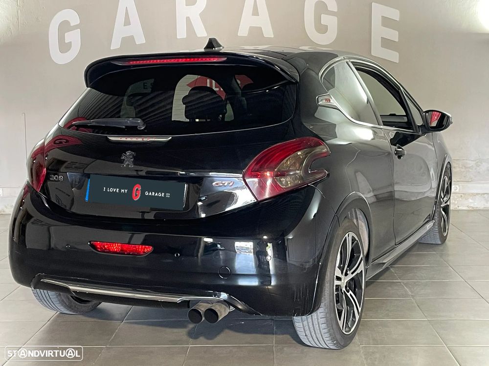 Peugeot 208 GTI 200 THP - 13