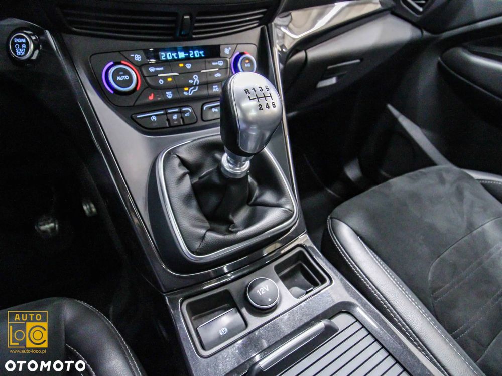 Ford Kuga 2.0 TDCi 4x4 ST-Line - 28