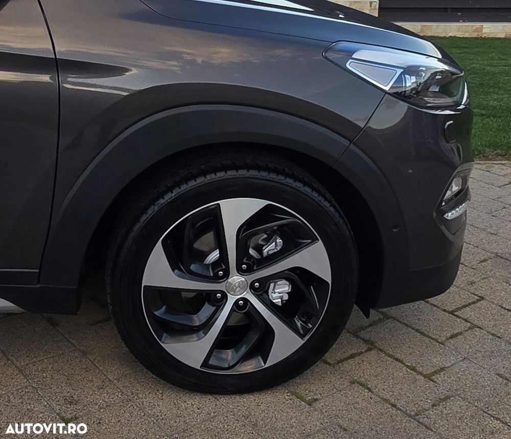 Hyundai Tucson 2.0 CRDI 4WD 6AT Luxury Pack+ - 38