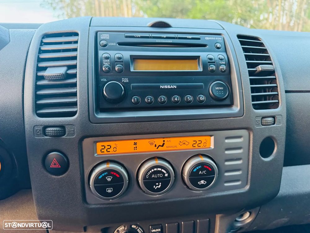 Nissan Navara 2.5 dCi CD SE Eastpak - 33
