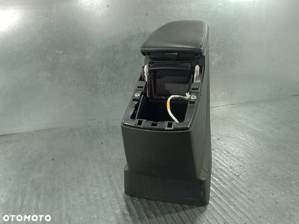 PODŁOKIETNIK RENAULT SCENIC III ( 09-16 ) 8-127-320 - 7