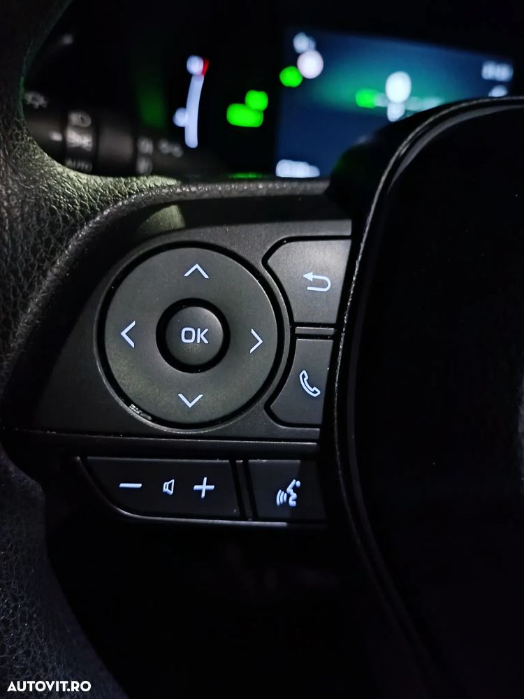 Toyota Corolla 1.8 HSD Eco - 18