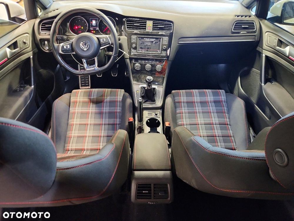 Volkswagen Golf 2.0 TSI GTI TCR DSG - 7