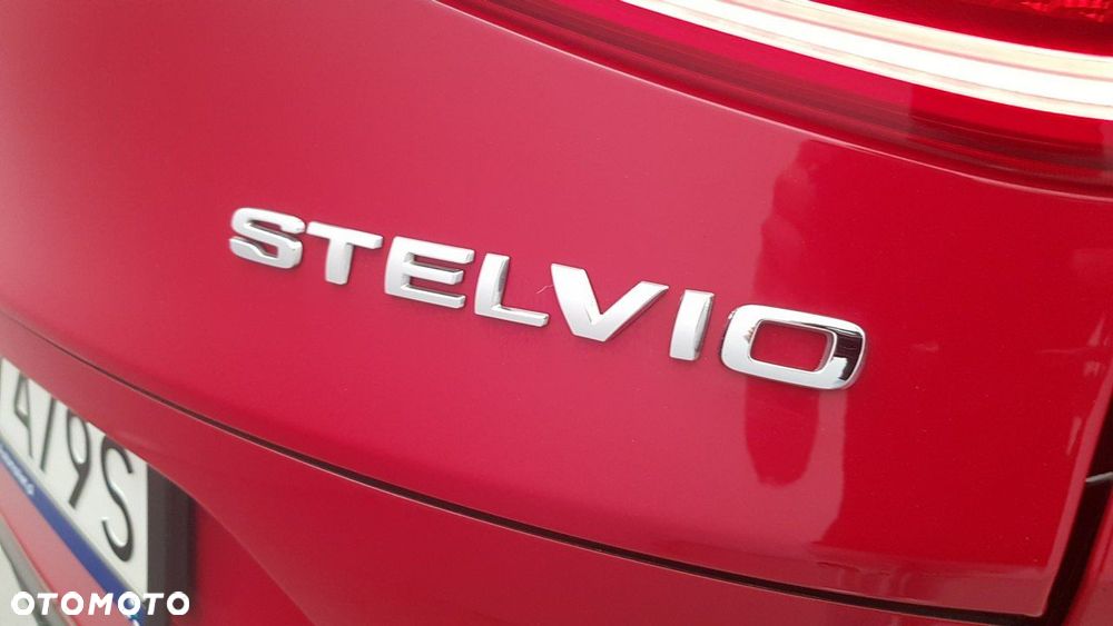 Alfa Romeo Stelvio - 18